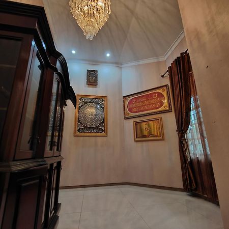 De Hanami Homestay Setrayasa Cirebon Bagian luar foto